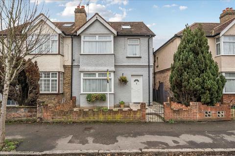 4 bedroom semi-detached house for sale - Helen Avenue, Feltham, Middlesex, TW14
