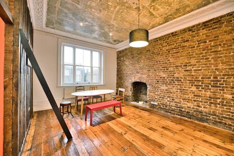 3 bedroom flat to rent, Lea Bridge Road, Leyton, London, E10