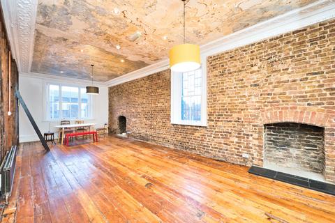 3 bedroom flat to rent, Lea Bridge Road, Leyton, London, E10