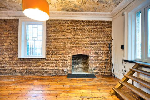 3 bedroom flat to rent, Lea Bridge Road, Leyton, London, E10