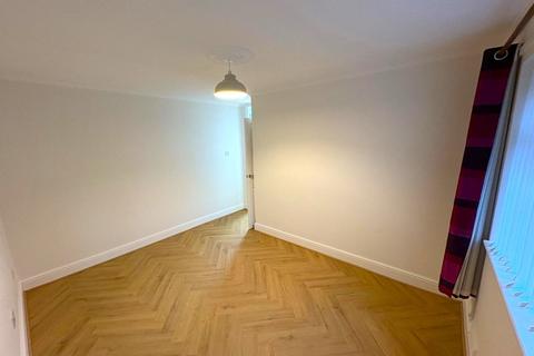 2 bedroom flat to rent, Aston View, Hemel Hempstead, HP2