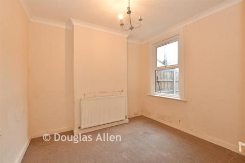 2 bedroom terraced house for sale, Kenneth Road, Romford, Essex