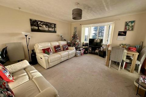 undefined, FERNDALE COURT, THATCHAM RG19
