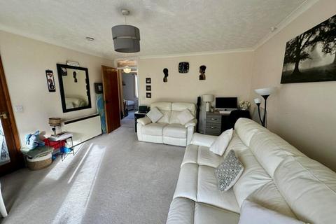 undefined, FERNDALE COURT, THATCHAM RG19