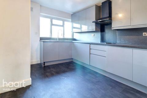 2 bedroom flat for sale, Tanys Dell, Harlow