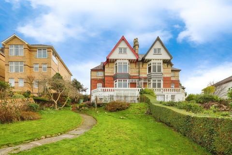 6 bedroom semi-detached house for sale, England Road South, Caernarfon LL55