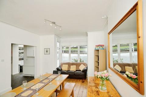 undefined, England Road South, Caernarfon LL55