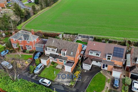 3 bedroom semi-detached house for sale, Oldnall Close, Stourbridge DY9