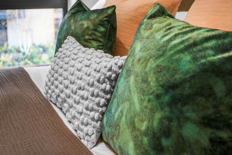 undefined, Capital Interchange Way, Brentford, TW8