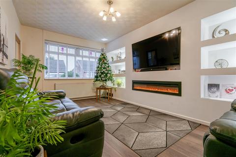 undefined, Woburn Ave, Leigh