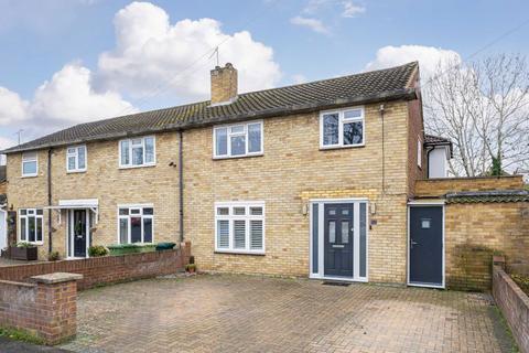3 bedroom semi-detached house for sale, Montford Road, Sunbury-On-Thames TW16
