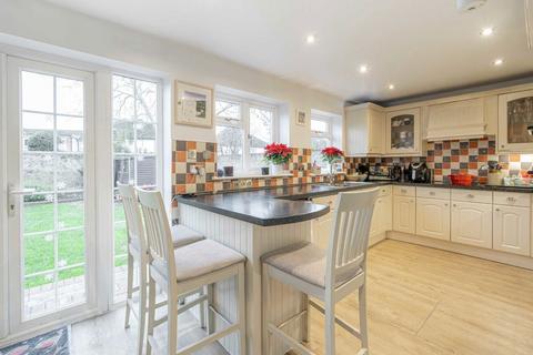 3 bedroom semi-detached house for sale, Montford Road, Sunbury-On-Thames TW16
