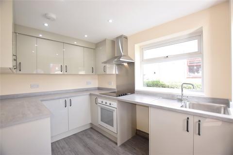 3 bedroom semi-detached house to rent, Fosse Way, Garforth, Leeds, West Yorkshire