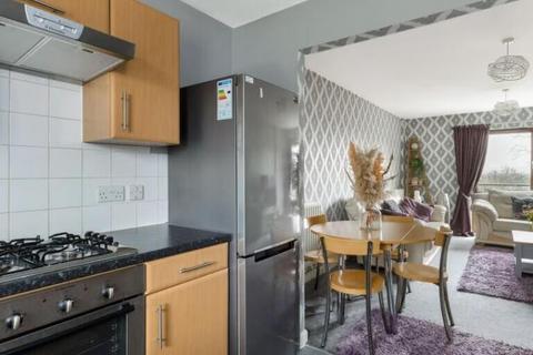2 bedroom flat for sale, Teal Close, Enfield
