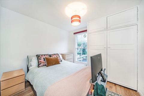undefined, Disraeli Road, London SW15