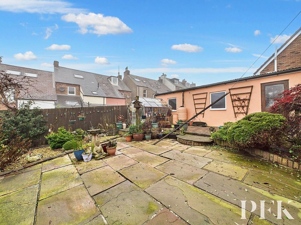 Rear Garden & Garage