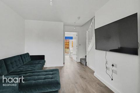 undefined, Wallis Avenue, Bedford