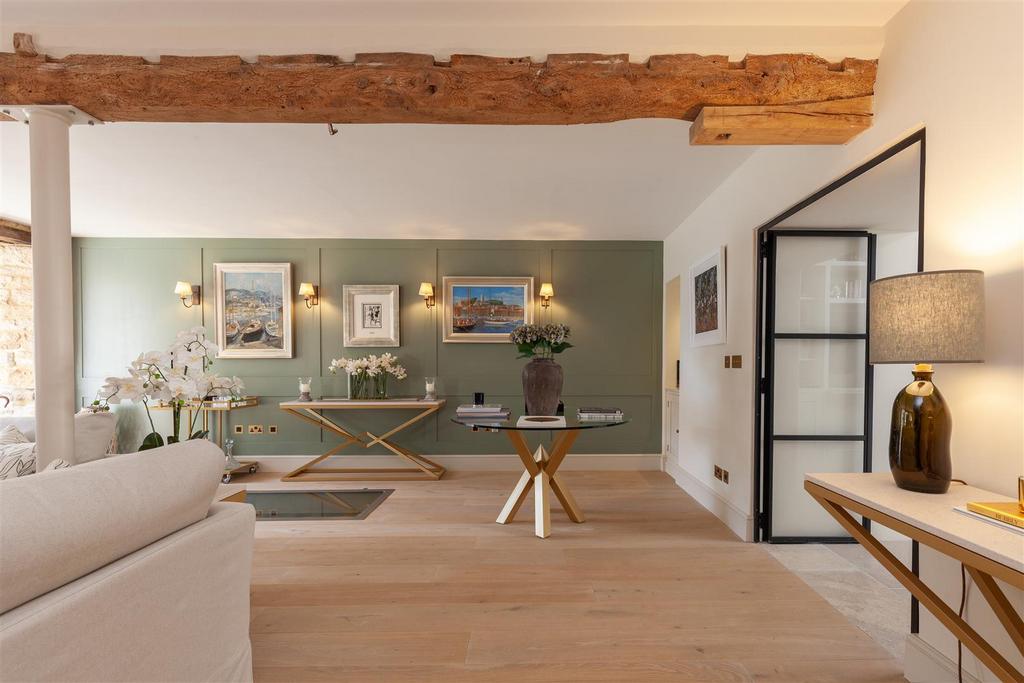 Living Room 9.jpg