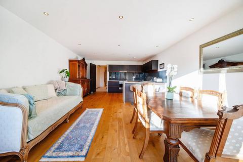 2 bedroom flat for sale, Uxbridge Road, Ealing, London, W13