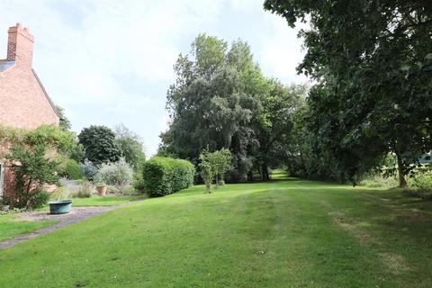 5 bedroom character property to rent, Cottesmore Road, Burley LE15