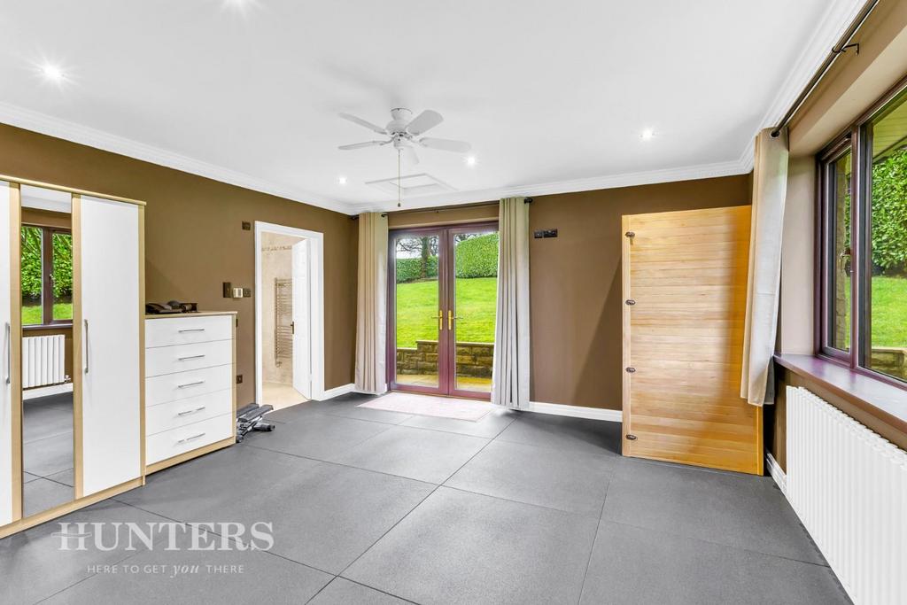 Bedroom 6 / Gym