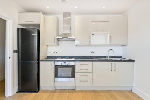 2 bedroom flat to rent, Barnsbury Lane, Surbiton, KT5
