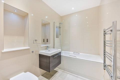 2 bedroom flat to rent, Barnsbury Lane, Surbiton, KT5