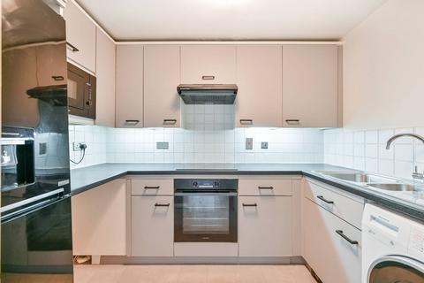 1 bedroom flat to rent, Kingswood Drive, Sutton, SM2