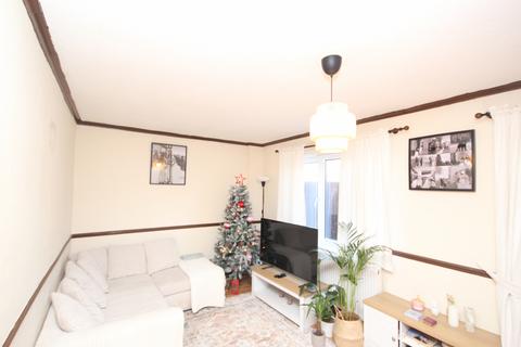 2 bedroom terraced house to rent, Mandela Close, Willesden, London, NW10