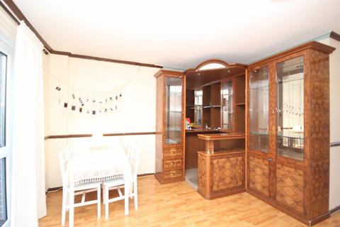 2 bedroom terraced house to rent, Mandela Close, Willesden, London, NW10