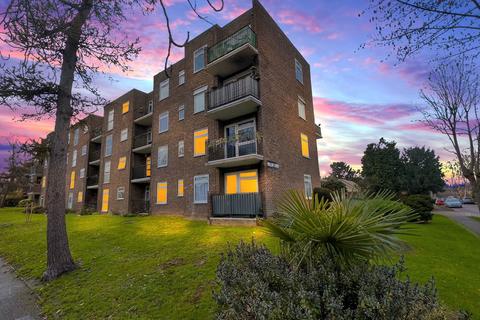 1 bedroom flat for sale - Willow Road, Wallington SM6