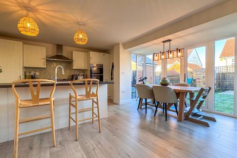 4 bedroom detached house for sale, Barley Fields, Thornbury, South Gloucestershire, BS35