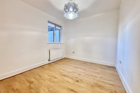 undefined, Newhaven Road, South Norwood