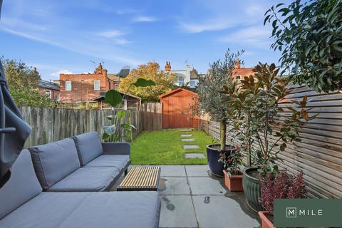 2 bedroom ground floor flat for sale, Odessa Road, London NW10