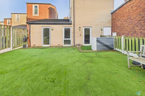 undefined, Old Chester Road, Wirral CH41