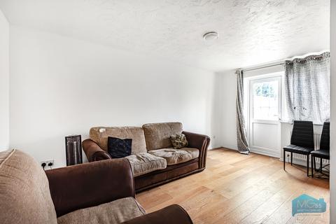 3 bedroom semi-detached house to rent, Taunton Drive, East Finchley, London, N2