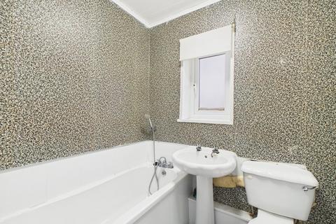2 bedroom semi-detached house to rent, Queensbury Road, Deneside, Seaham