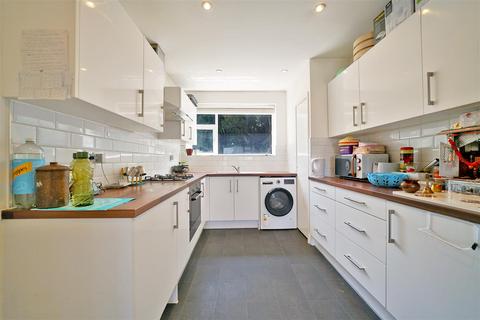 2 bedroom maisonette to rent, Sudbury Court Road, Harrow