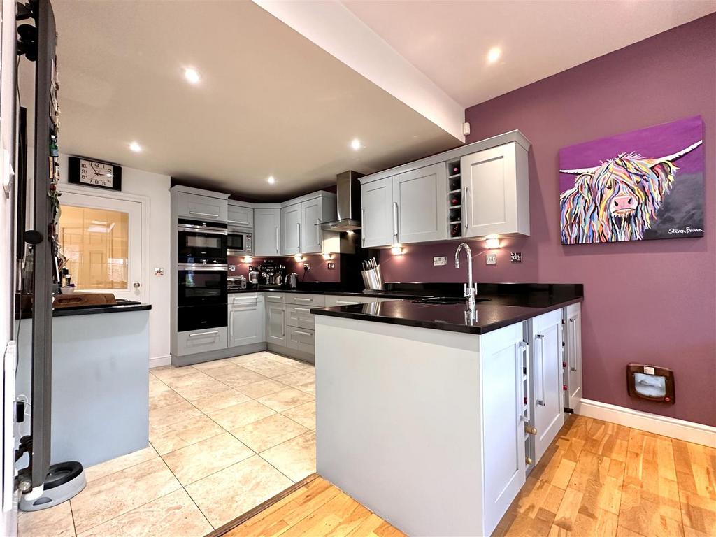Stylish Granite Kitchen 243