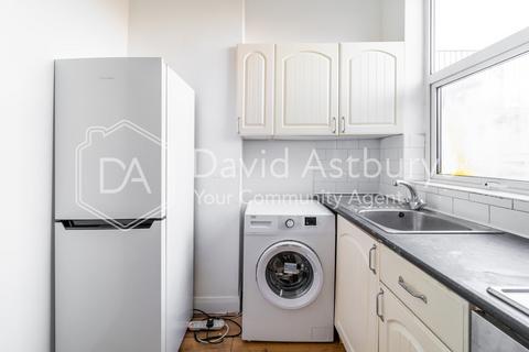 1 bedroom apartment to rent, High Street, Hornsey, London