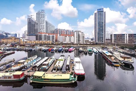 undefined, Boardwalk Place, London, E14