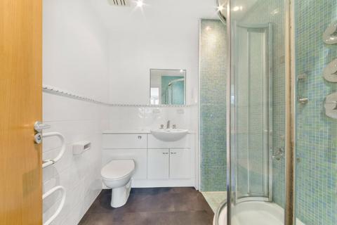 undefined, Boardwalk Place, London, E14