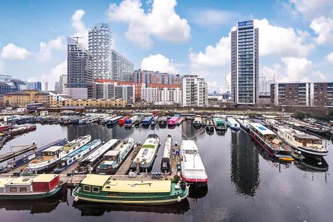 undefined, Boardwalk Place, London, E14