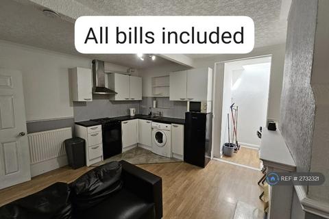 undefined, Minet Drive, Hayes, UB3