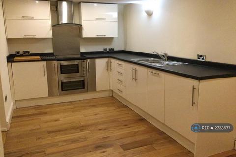 2 bedroom flat to rent, Gateacre Brow, Liverpool, L25