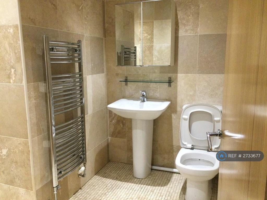 Main Bathroom