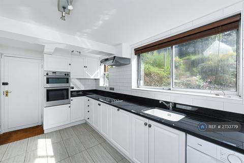 undefined, Lucknow Drive, Nottingham, NG3