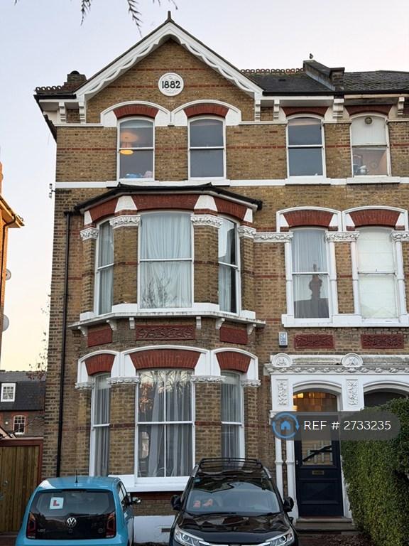 First Floor Flat - Large Windows