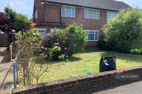 2 bedroom maisonette to rent, Whitby Road, Ruislip, HA4