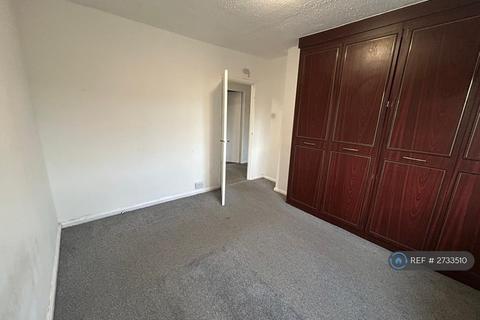 3 bedroom terraced house to rent, Matlock Road, Stockport, SK5